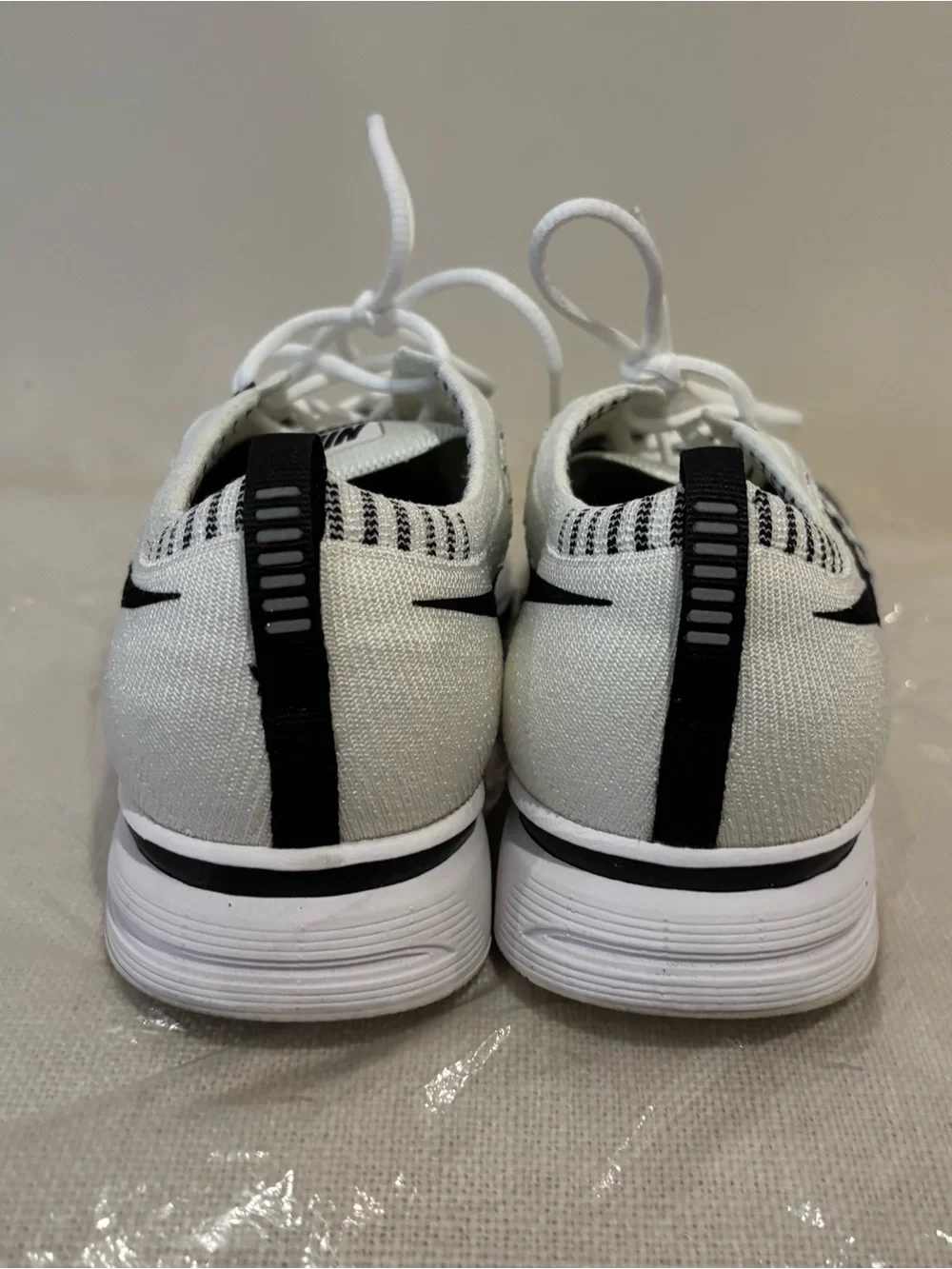 Ladies sneakers Shoes - White/Black